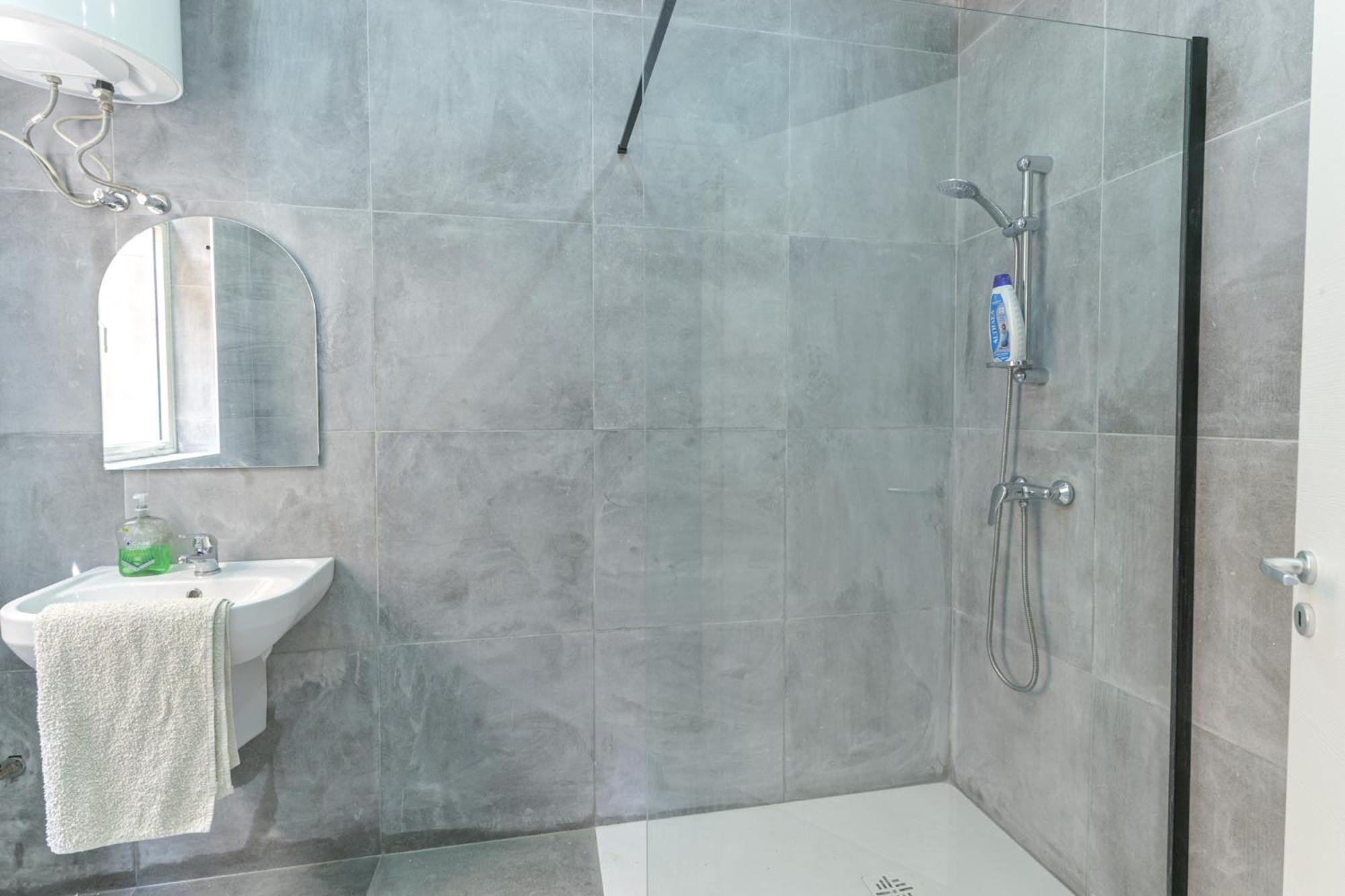 New 1 Bedroom Apartment In Valletta City Centre With Terrace And Views Exteriér fotografie